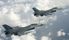Une partie de la flotte des F-16 néerlandais au garage