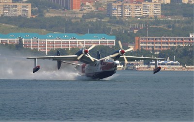 Beriev_Be-12_Gelenzhik@Ru040925