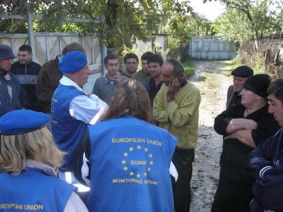 EUMM Georgia observers on mission (Credit: EUMM Georgia)