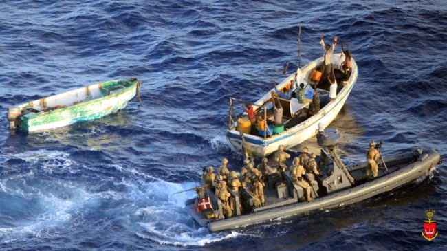 Danish forces detain suspect pirates (credit: Danish Navy)