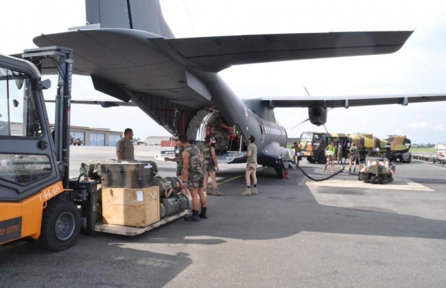 boarding of equipment for the Central African Republic from Chad (credit: DICOD / French Ministry of Defence)