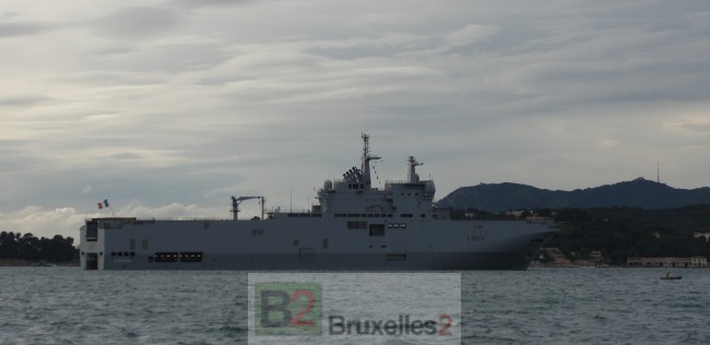 Le BPC Dixmude à Toulon - type Mistral - dont l'équivalent sera livré à la Russie... peut-être (© NGV / B2)