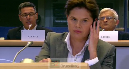 Opération pacification au Parlement européen. 1 victime collatérale