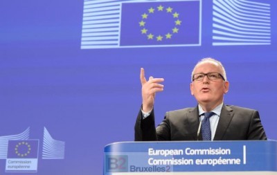 Commission Vice-President Frans Timmermans in a difficult exercise, how to say nothing in the face of a "huge challenge" that is terrorism (credit: CE)