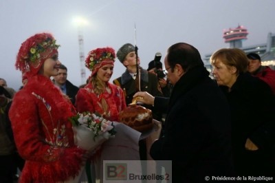 François Hollande et Angela Merkel à Minsk (crédit : Elysée)