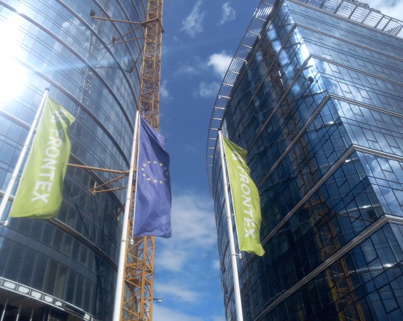 BuildingFrontexFlags 20150729_112516