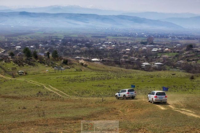 Vehicles of European observers along the administrative line (B2 archives - Credit: EUMM Georgia 2013)