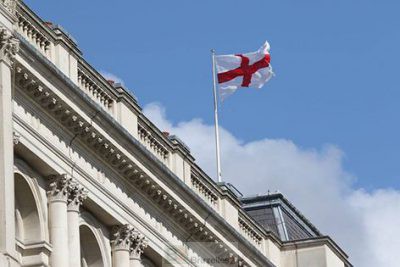 Le drapeau de l'Angleterre ... (crédit : MOD UK)