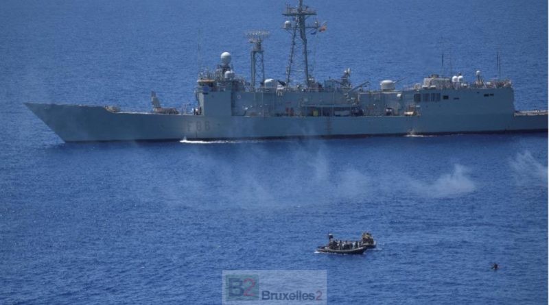 [News] A pirate attack off the coast of Somalia fails. Pirates injured and arrested (v2)