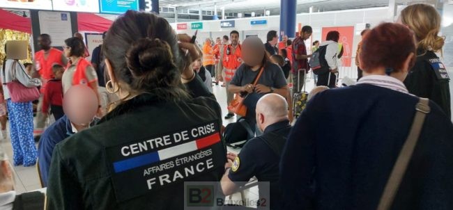 Accueil par le centre de crise à l'aéroport de Niamey (Photo : Ministère des Affaires étrangères)